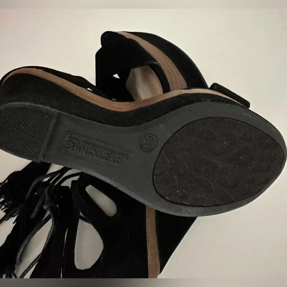 JustFab “Shanghai” Black Cutout Tassel Wedge Sandals Y2K Size 8.5 - Picture 6 of 10